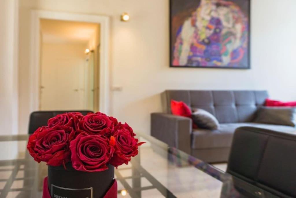 Апартаменти Borgo Charme Elegante E Unico. Dimora Da Sogno Рим Екстер'єр фото